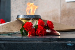 Сегодня в Кемерове и Новокузнецке пройдут церемонии зажжения Вечного огня.