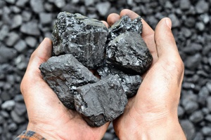 Благотворительный уголь получат 300 мысковских семей
