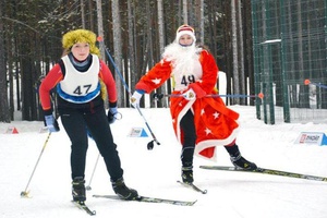 В новогодние каникулы мысковчан приглашают встать на лыжи и коньки.