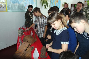 С 27 ноября по 3 декабря в образовательных учреждениях Мысков проходит Неделя единых действий.