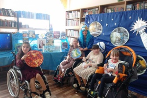 Библиотеку семейного чтения посетили ребята из Мысковского детского дома-интерната.