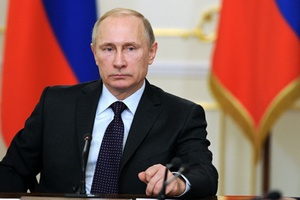 Указом президента Владимира Путина нерабочие дни продлены в России по 30 апреля.