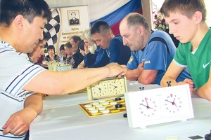 В Мысках проходят Чемпионат города по шахматам и Чемпионат города по русским шашкам.