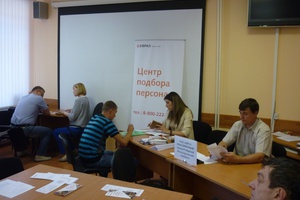 Сегодня Центр занятости населения Мысков провел мини-ярмарку вакансий с участием работодателя ОАО «ЕВРАЗ ЗСМК».