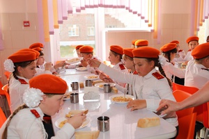 В КуZбассе по программе «Вкусная перемена» модернизировано 26 школьных пищеблоков.
