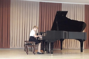Юные пианисты Детской музыкальной школы № 64 стали лауреатами открытого областного конкурса имени Л.К.Романовой.