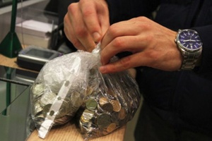 Кузбассовцы смогут обменять монеты на банкноты.