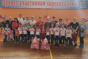 8 марта в СОК «Олимп» КРОО «Школа мастеров спорта сестер Пономаревых» провела спортивное мероприятие по футболу «А, ну-ка, мамы!».