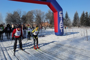 На лыжных трассах Бородинского поля прошли соревнования по лыжным гонкам на приз газеты «Мыски».