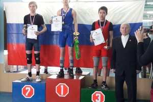 Мысковчане стали третьими на Первенстве Кемеровской области по тяжелой атлетике среди юношей и девушек.
