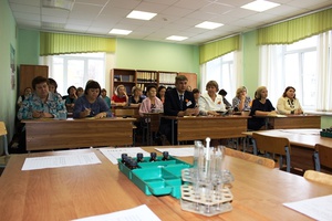 В Мысках сегодня состоялся областной проблемно-ориентированный семинар «Проблемы школьного химического образования в свете Государственной программы РФ «Развитие образования на 2013-2020 гг».