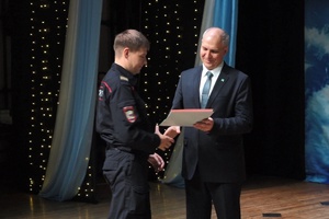 Сегодня более 60 сотрудников и ветеранов Отдела МВД России по городу Мыски были награждены городскими наградами.