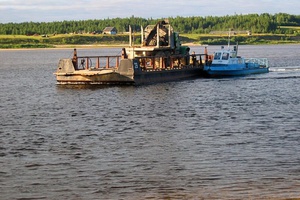 С сегодняшнего дня до весны прекращает свою работу паромная переправа через реку Томь в районе п.Бородино.