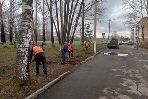 Коммунальные службы приводят город в порядок
