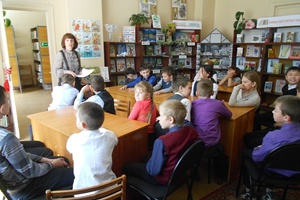 Мысковские библиотекари рассказали школьникам «откуда письменность пришла».