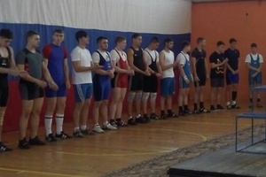 В Мысках прошел открытый городской турнир по тяжелой атлетике  среди юношей и девушек памяти тренера В.П.Черноусова.