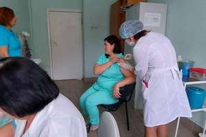 Более 200 работников Мысковской городской больницы привились от гриппа.