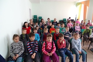 На базе «Центра дополнительного образования» г. Мыски сотрудники заповедника «Кузнецкий Алатау» провели познавательную встречу с ребятами из «Клуба друзей» заповедника.