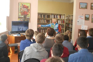 Семиклассники школы № 3 встретились с волонтером Сочинской Олимпиады Любовью Самариной.