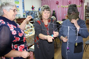 Новогоднее заседание клуба «Садовод-садоводу» прошло в Центральной городской библиотеке Мысков.