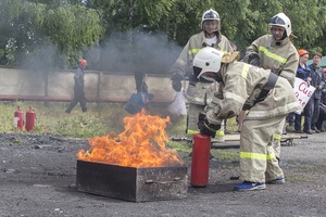 В Мысках прошла пожарно-прикладная эстафета среди специалистов обогатительных фабрик ОАО «Южный Кузбасс»