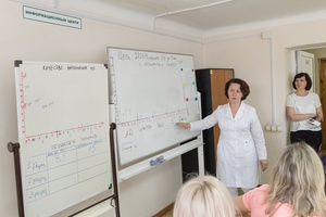 В Кузбассе в рамках национального проекта «Демография» обучат медработников предпенсионного возраста.