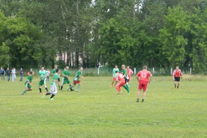 Футболисты открыли летний сезон блиц-турниром по мини-футболу.