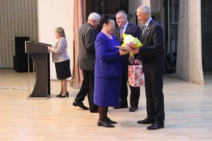 Сегодня в Мысках состоялось городское торжественное мероприятие, посвященное Дню уважения старшего поколения.