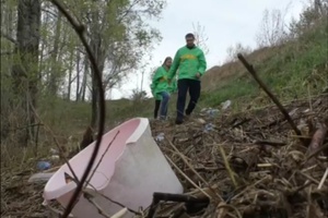 В Мысках активная молодежь, входящая в состав «Экологического патруля», провела очередной рейд.