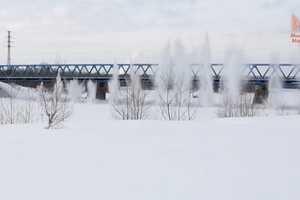 Взрывные работы на реке Мрас-Су сотрудники МЧС провели в Мысках на две недели раньше обычного срока.