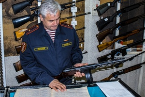 Сергей Цивилев призвал кузбассовцев добровольно сдавать незарегистрированное оружие.