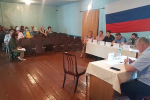 Сегодня Евгений Тимофеев провел прием граждан по личным вопросам в поселке Чуазас.