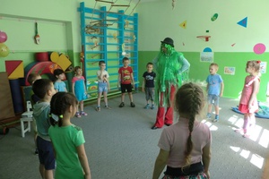 В мысковском детском саду прошел экологический досуг «Море, море, океан».