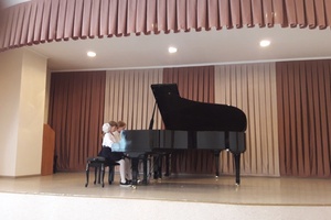 Фортепианный дуэт из Мысков стал лауреатом конкурса «Ансамблевое мастерство Сибирского региона».
