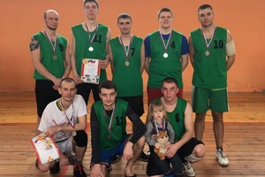 В Мысках завершился Чемпионат города по баскетболу среди мужских команд.