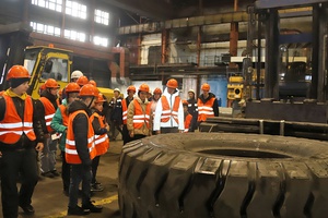 Дети работников «Южного Кузбасса» посетили угольные предприятия.