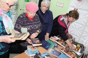 Центральная городская библиотека Мысков провела День открытых дверей.