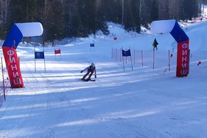 В Мысковской детско-юношеской спортивной школе по горным лыжам и сноуборду прошли муниципальные соревнования по горным лыжам.