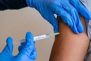 В Мысках прививку от коронавирусной инфекции можно сделать в любое время дня и ночи.