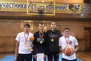 Мысковчане приняли участие в турнире по стритболу «Оранжевый мяч».