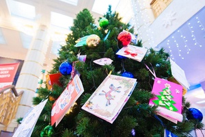 Почти 3 тысячи ребят из детских домов и опекаемых семей Кузбасса получили подарки в рамках областной акции «Рождество для всех и для каждого».