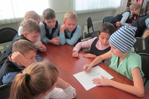 Мысковские школьники отметили юбилей «Золотого ключика».
