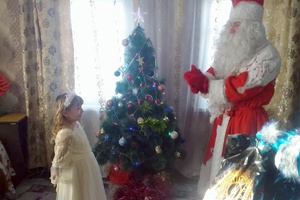 Волонтёры Мысков приняли участие в общероссийской акции «Новый год в каждый дом».