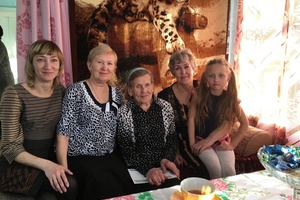 Труженице тыла Марии Василенко из Мысков исполнилось 90 лет.