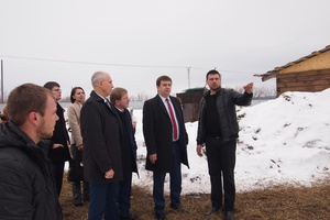 Сегодня, 7 апреля, в Мысках с рабочей поездкой побывал заместитель губернатора Кемеровской области по инвестициям и инновациям Станислав Черданцев.