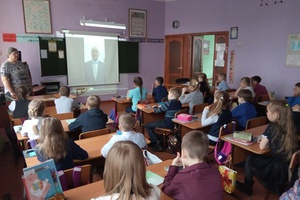 Единый урок «С любовью к Кузбассу!» прошел сегодня в мысковских школах.