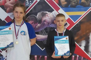 Юная спортсменка из Мысков прошла отбор на участие в первенстве Сибирского федерального округа по спортивной борьбе.