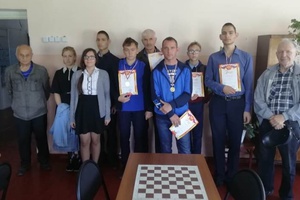 В шахматном клубе СК «Энергетик» прошел городской турнир по шахматам в честь Всекузбасского дня шахмат.